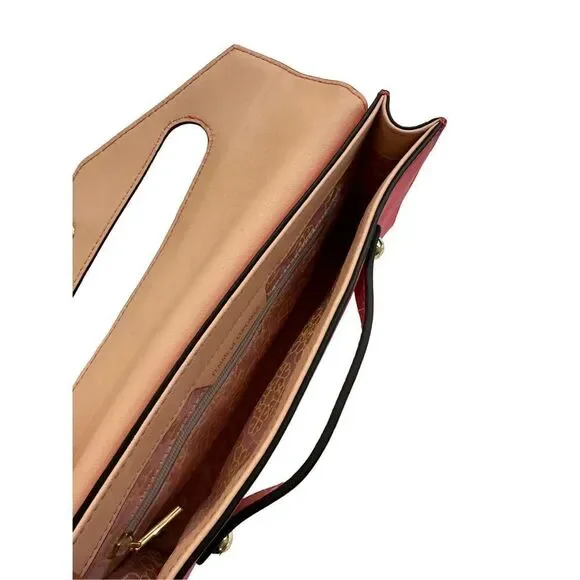 Femme De Cupcakes Pink Clutch - Picture 4 of 6